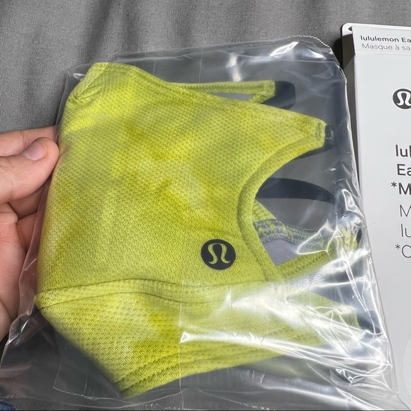 NWT Lululemon Ear Loop Face Mask *Mesh Overlay (Unused/Unopened) *BRAND NEW - Picture 12 of 15